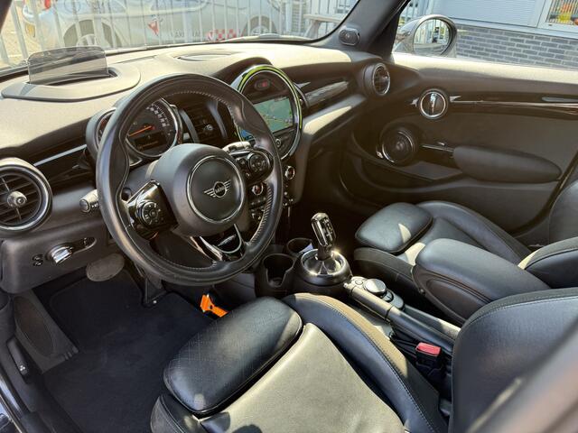 Mini COOPER Mini 1.5 Chili Automaat, 60-Years edition Panoramadak, Leder comf.intr, Climate contr, Navi, etc..