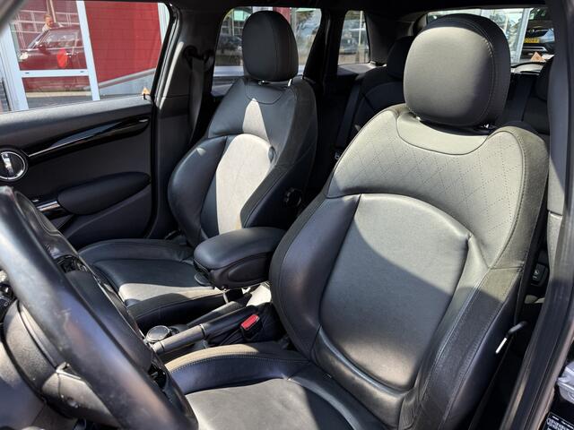 Mini COOPER Mini 1.5 Chili Automaat, 60-Years edition Panoramadak, Leder comf.intr, Climate contr, Navi, etc..