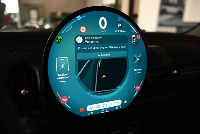 Mini COOPER Hatchback C Automaat / John Cooper Works / Pakket M / 18" JCW Lap Spoke 2-tone