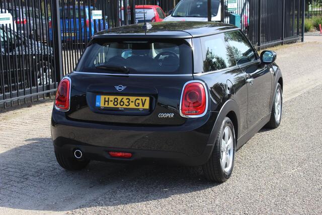Mini COOPER Mini 1.5 Navigatie, 136PK!