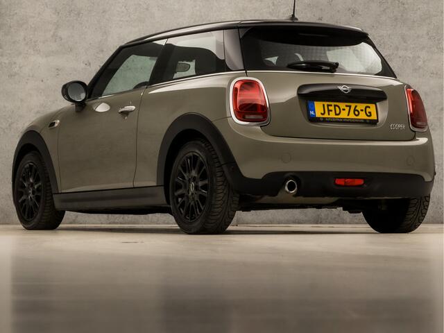 Mini COOPER Mini 1.5 Chili Sport (NAVIGATIE, DEALER ONDERHOUDEN, CLIMATE, LED KOPLAMPEN, SPORTSTOELEN, CRUISE, PARKEERSENSOREN, LM VELGEN, NIEUWSTAAT)