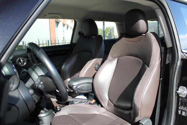 Mini COOPER Mini 1.5 Chili Business - Leder - LED - Navi - Bluetooth - Cruise - Stoelverwarming - Auto Klimaat - Rijklaar