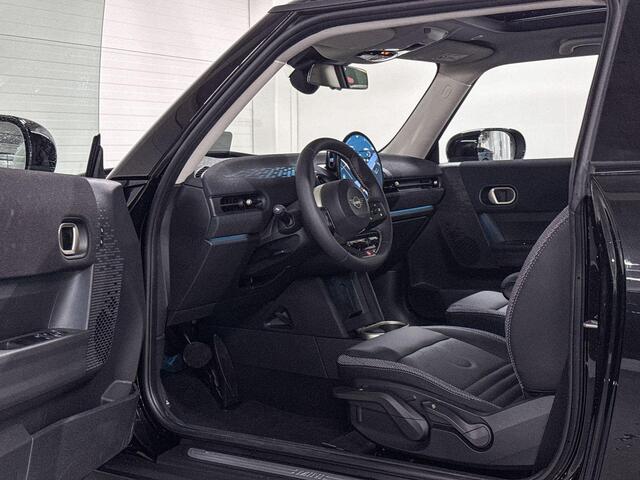 Mini COOPER C | Classic Uitvoering | Pakket M | Panorama dak | 17 inch Parallel Spoke 2-tone