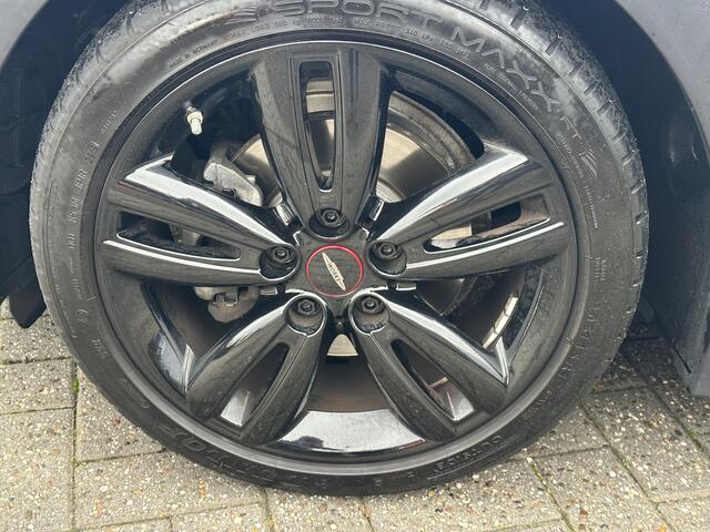 Mini COOPER Mini 1.5 60 Years Edition AUT pano/dak, Navi, JCW pakket. JCW stoelen,