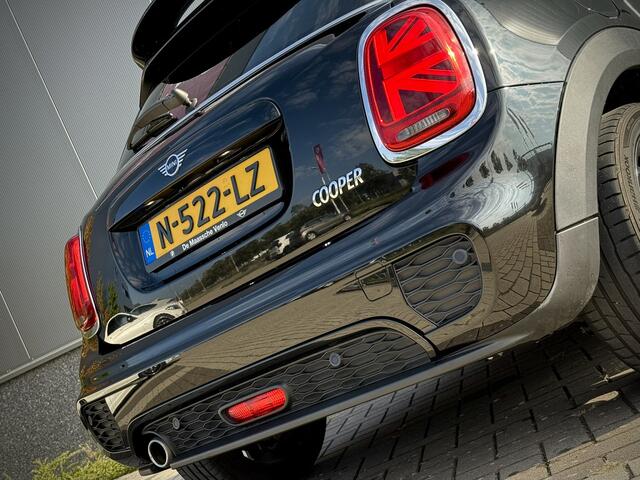Mini COOPER Mini 1.5 Chili JCW-pakket Panoramadak Clima Stoelverwarming PDC Carplay LED Dealer O.H.