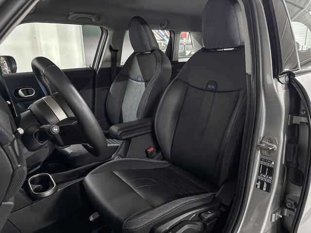 Mini COOPER 5-deurs C | Classic uitvoering | Pakket S | 17" U-Spoke grey