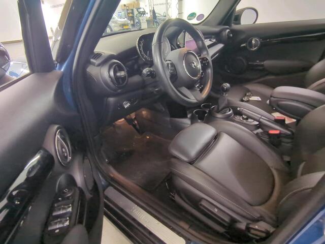 Mini COOPER Mini 1.5 Business Edition nl-auto | navi | camera