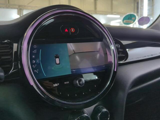 Mini COOPER Mini 1.5 Business Edition nl-auto | navi | camera