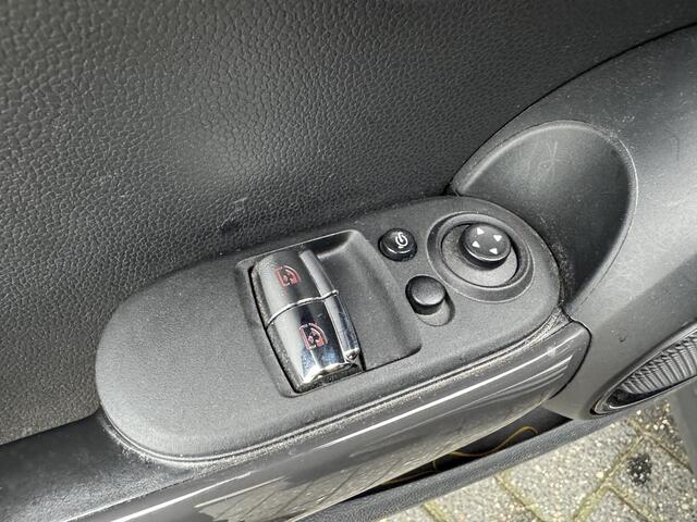 Mini COOPER Mini 1.5 Salt Business | Navigatie | Parkeersensoren | Lichtmetalen Velgen | Cruise Control |