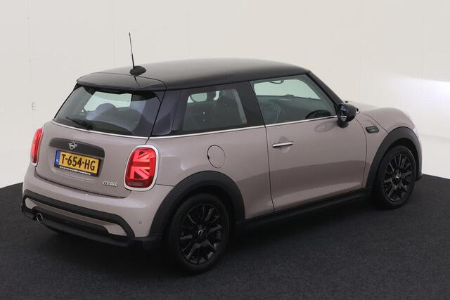 Mini COOPER Mini 1.5 Camden Edition NL-AUTO | 1/2 LEDER
