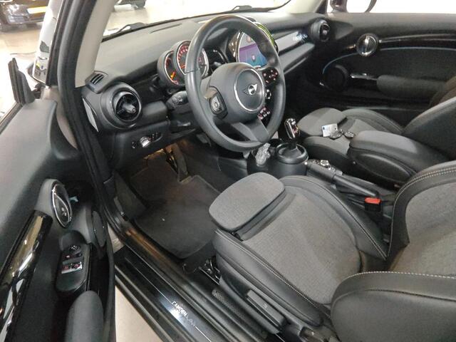 Mini COOPER Mini 1.5 Camden Edition NL-AUTO | 1/2 LEDER
