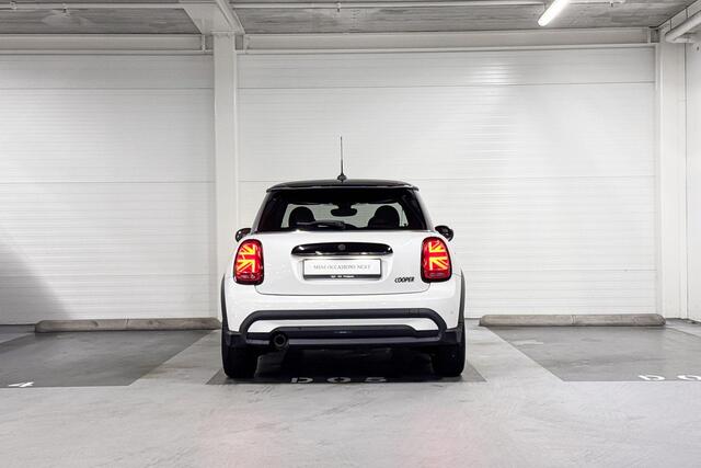 Mini COOPER 3-deurs Camden Edition | Apple Carplay | Park Distance Control | Navigatiesysteem