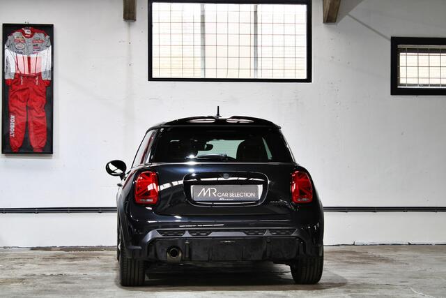 Mini COOPER Mini 1.5 Rockingham GT | Automaat | JCW | LED | Apple Carplay | NL auto | BTW |