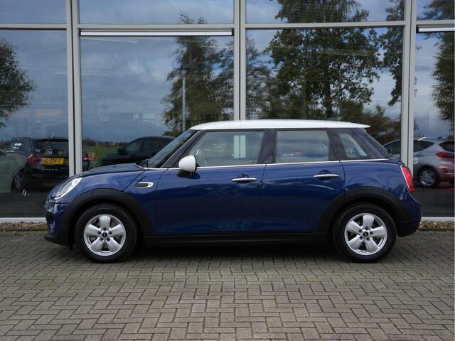 Mini COOPER Mini 1.5 Automaat Business | Navigatie | Climate Control | Regen+Licht Sensor