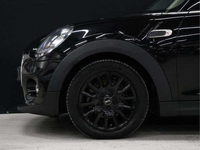 Mini COOPER Mini 1.5 Business [NAVIGATIE, AIRCO, PDC ACHTER, BLUETOOTH, 6-BAK, CRUISE CONTROL, NIEUWSTAAT]