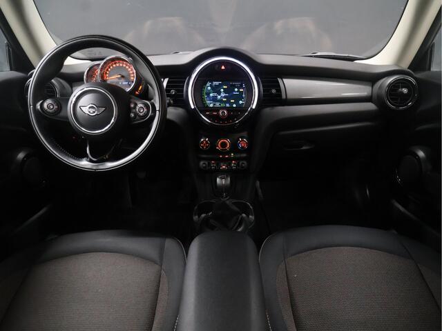 Mini COOPER Mini 1.5 Business [NAVIGATIE, AIRCO, PDC ACHTER, BLUETOOTH, 6-BAK, CRUISE CONTROL, NIEUWSTAAT]