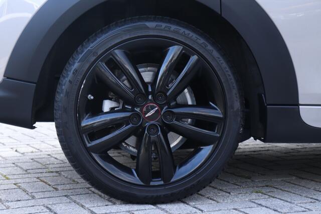 Mini COOPER John Cooper Works | LED | Navi | Carplay | 5drs | Camera | 17"
