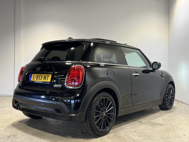 Mini COOPER Mini 1.5 Essential | Navigatie/Android/Apple Carplay | LM Velgen 17" | Elektrisch Panoramadak