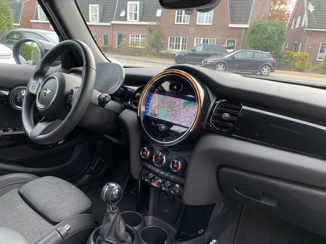 Mini COOPER Mini 1.5 136pk Edition, Clima | Navi | Facelift model