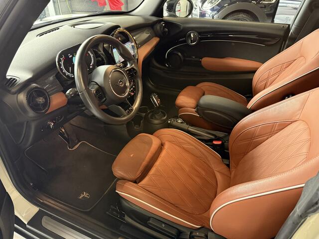 Mini COOPER Mini 1.5 MINI Yours Pano/Leder/Camera/Apple/Stoel+stuur warm