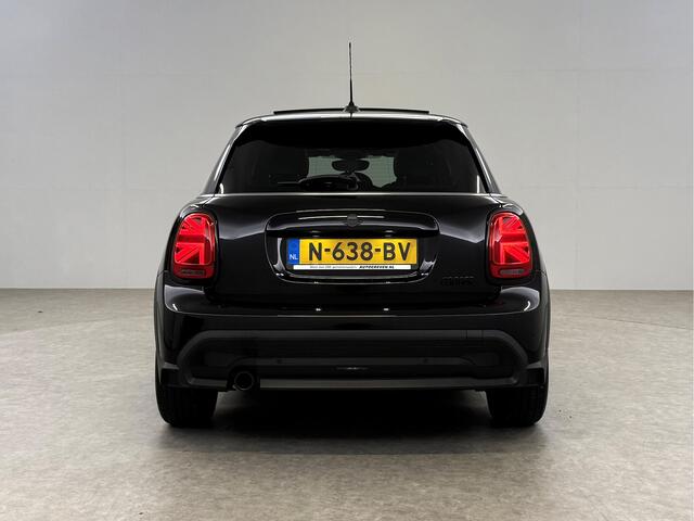Mini COOPER 1.5 Cooper Business Edition | Pano | Sfeerverl. | Carplay | Cruise | Parkeersens. | Navi | NAP