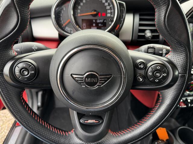 Mini COOPER Mini 1.5 Carplay/Navi/Clima/Cruise/PDC