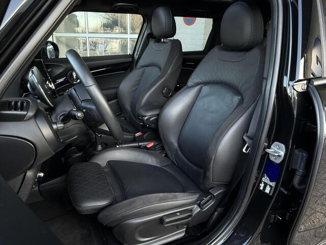 Mini COOPER Mini 1.5 Classic | HARMAN KARDON | SPORTSTOELEN | PANORAMA | CAMERA | 18 INCH VELGEN | HEAD UP |