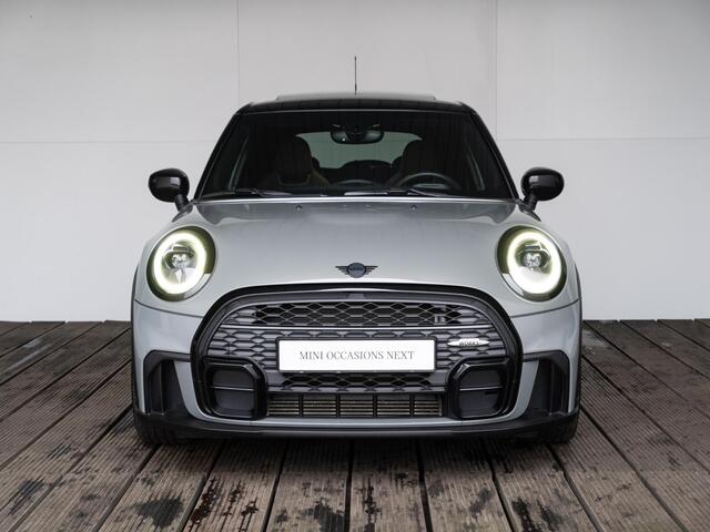 Mini COOPER 5-deurs Aut. JCW pakket + Panoramadak