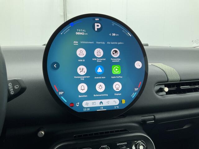 Mini COOPER Mini E Essential 40.7 kWh Carplay DAB Camera Nieuwstaat