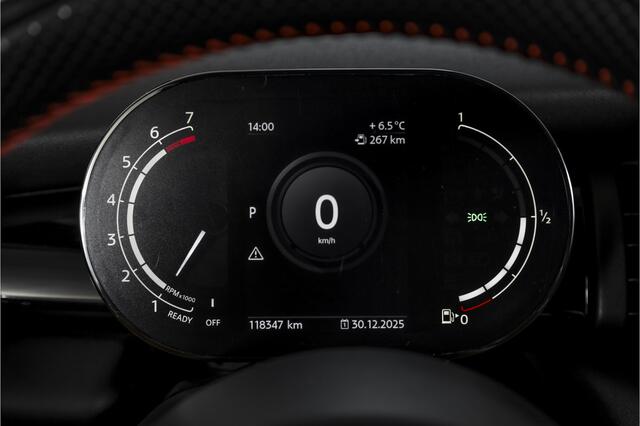 Mini COOPER Mini 1.5 Classic Orig. NL | John Cooper Works Pakket | S/K Panodak | Dig.Cockpit | Cruise | PDC | Stoelverw. | ECC | NAV + App.Connect | LM 17" |