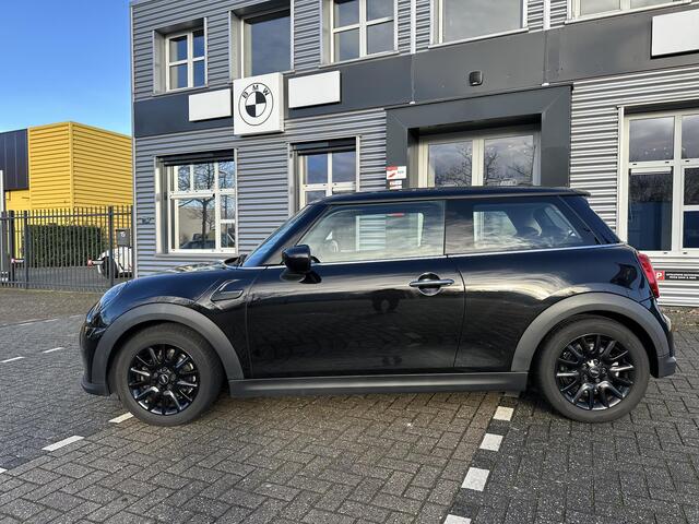 Mini COOPER Mini 1.5 Essential Grote Navi & Apple Carplay