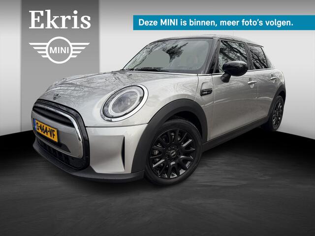 Mini COOPER 3-deurs C Classic Uitvoering | Leer Chester Satellite Grey | 16" LM Victory Spoke zwart | Park Distance Control achter (PDC) | LED-koplampen