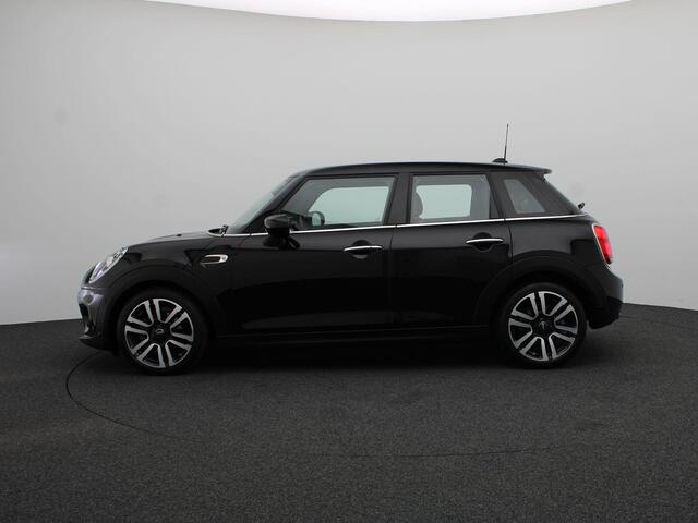 Mini COOPER 5-deurs Chili + Serious Business + Comfort Access + Sportstoelen + LED Koplampen + Harman Kardon + 17''