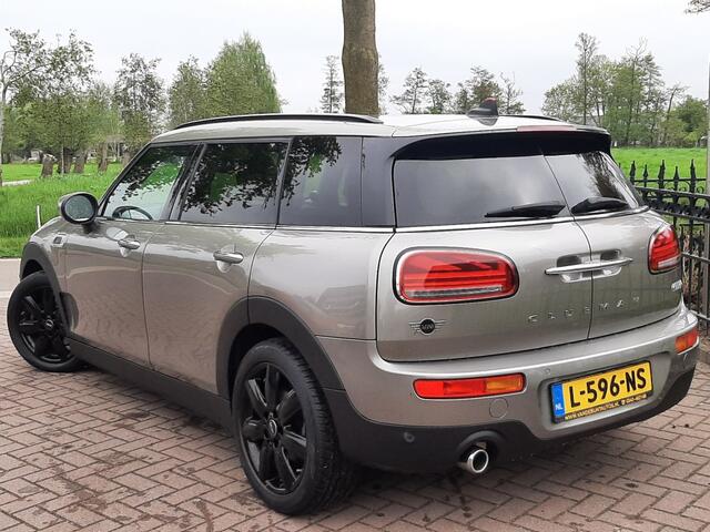 Mini COOPER Clubman 1.5 136pk Lederen-bekleding Airco Cruise-control Navigatie Bluetooth