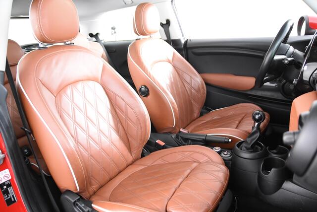 Mini COOPER Mini 1.5 *1ste Eigenaar*Panoramadak*Stoelverwarming*Parkassist*