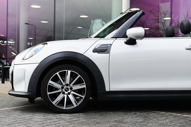 Mini COOPER Cabrio Automaat / Sportstoelen / Comfort Access / Achteruitrijcamera / Head-Up / Adaptieve LED / Cruise Control