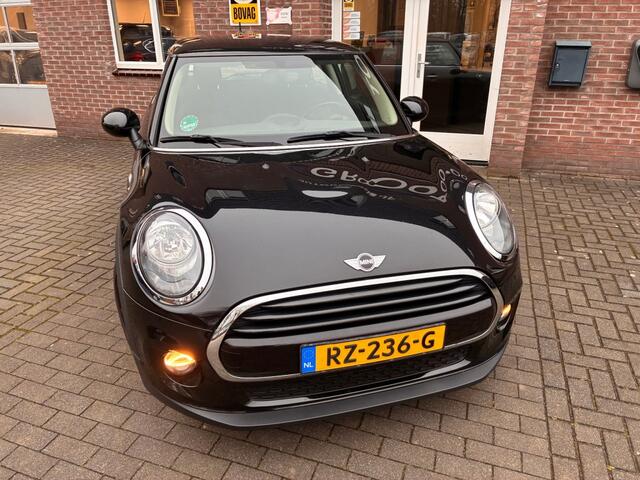 Mini COOPER 1.5 COOPER BUSINESS