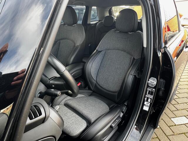 Mini COOPER Mini 1.5 Classic Chili Turbo 136 PK 5 Deurs / Airco / Navigatie / Apple CarPlay / 16" Black Line Velg / Sport Int / Park Sensors / 1e Eigenaar!