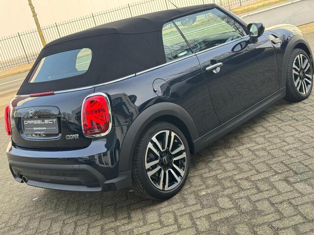Mini COOPER Mini Cabrio 1.5 MINI Yours NAVIGATIE Camera Climaat Control Neem contact op en we maken een afspraak!