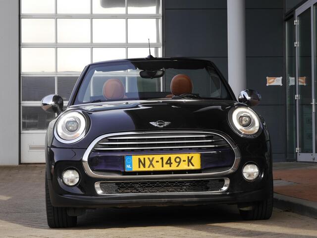 Mini COOPER Mini Cabrio 1.5 Chili Serious Business | Compleet nieuw cabriodak | Achteruitrijcamera | Lichtmetalen velgen | Navigatiesysteem | Climate control | Lederen bekleding | Stoelverwarming | Keyless entry en start