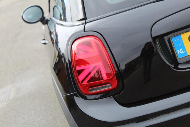 Mini COOPER 1.5 Cooper | JCW pakket | LED | Kuipstoelen | NL-auto