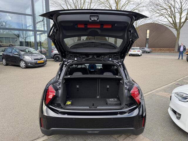 Mini COOPER Mini E Essential XS 40.7 kWh NIEUWE AUTO | HEAD-UP DISPLAY | CAMERA | STOELVERWARMING | ORIGINEEL NL AUTO | FABRIEKSGARANTIE TM 2029 |