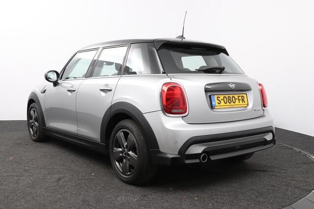 Mini COOPER 1.5 Classic | Navigatie | Climate Control | PDC |