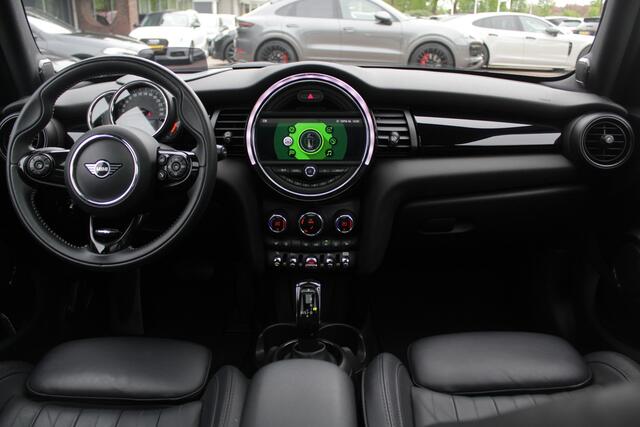 Mini COOPER Mini 1.5 60 Years Edition / Panoramadak / Head-up / Leder / Harman Kardon / 17'' / Navigatie / DAB / Cruise Control
