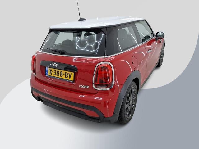 Mini COOPER Mini 1.5 Camden Edition 136pk Automaat | PDC | Navi | Cruise Control | Climate Control | Leer |