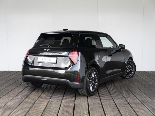 Mini COOPER 3-deurs E Blackyard + Stoelverwarming + Head-up display