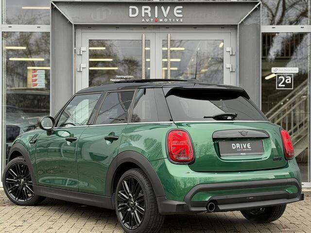 Mini COOPER Mini 1.5 Camden Edition |Pano|Leer|British racing green - Black exterior