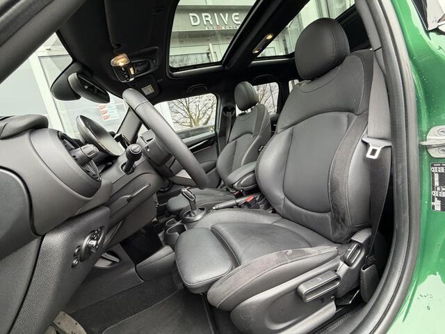 Mini COOPER Mini 1.5 Camden Edition |Pano|Leer|British racing green - Black exterior