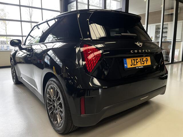 Mini COOPER Mini E Essential XS 40.7 kWh Camera, Head-up display, Cruise