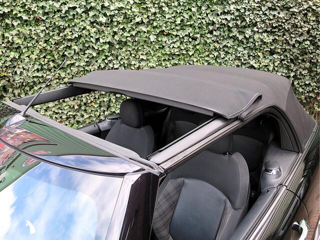 Mini COOPER Cabrio 1.5 Chili F57 met Keyless, LED, Navi, BT en 17"